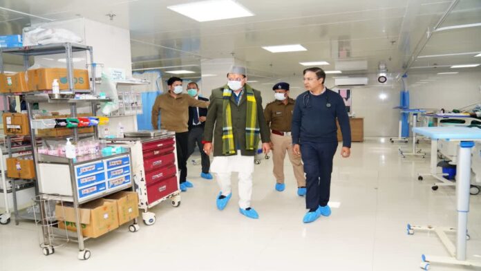 CM Dhami Visit Doon Hospital